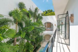 Villa Unna 6BR Mediterranean Villa with Hot Tub - Canggu - 8