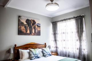 Earthy Inn - Succulent - Pretoria - 9