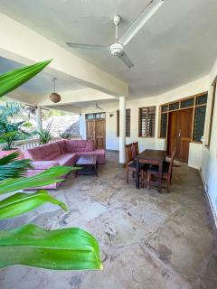 Dee's haven - Ukunda - 2