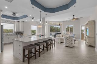 Manatee Bay #721- Waterfront Condo with Bay Views & Pool condo - Fort Myers Beach - 9