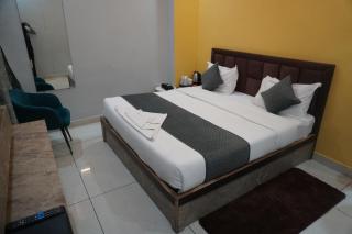 Hotel Jawahar Ji Pandya and Restaurant - 8