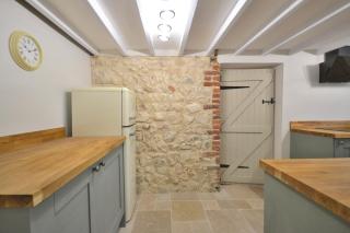 Albie Cottage - 2