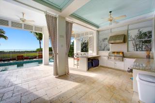 Serenity, Luxury Beachfront Vacation Paradise, Sleeps 12 - 4