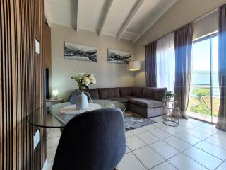 Studio Apartment near Dainfern Golf Club I Montecasino I Indaba Hotel - 1