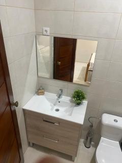 Bigasso Guesthouse - São Tomé - 9