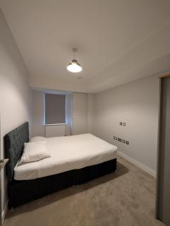 Lovely Central Brentwood Flat - 1