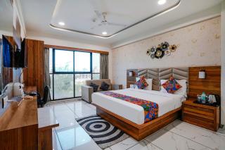 Hotel Asiana - - 0