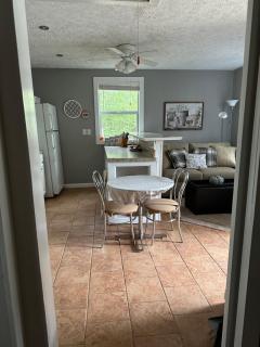 Little Southern Charm - - 2