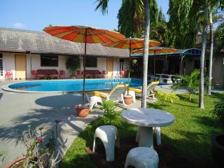 Lonops Gay Paradise - Nong Prue - 1