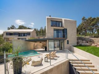 Unique 4-Bedroom Villa SemperVivum with pool in Sutivan - 7