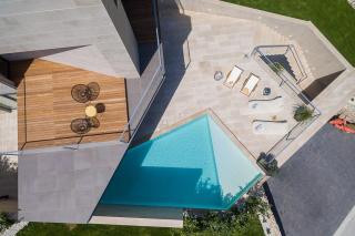 Unique 4-Bedroom Villa SemperVivum with pool in Sutivan - Sutivan - 3