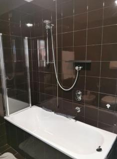 ENTELLA APARTMENT - 1