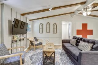 The Farmer's Cottage at Kings Crossing - Fredericksburg - 9