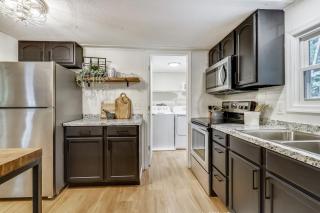 The Farmer's Cottage at Kings Crossing - Fredericksburg - 4