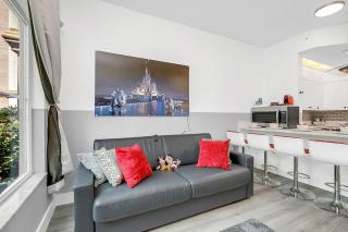 Disney Accessibility Star Wars Vacation Apartment Near Parks - 1