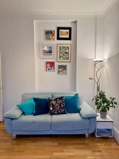 Amazing holidays home with a terrace - London - 6