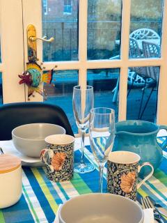 Amazing holidays home with a terrace - London - 7