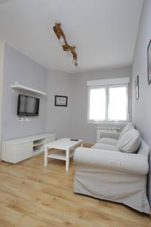 Piso de 4 habitaciones a un paso del centro de Oviedo - 2