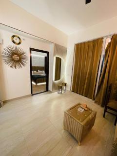 1bhk Luxury studio Apt in Noida - Noida - 6