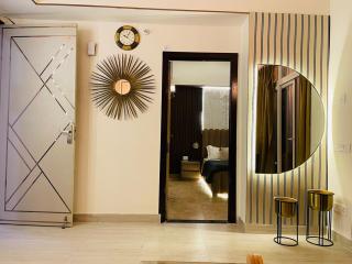 1bhk Luxury studio Apt in Noida - Noida - 1