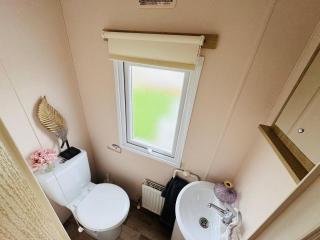 3 Bedroom 2 Bathroom Caravan Charlie Delta - Saint Osyth - 4