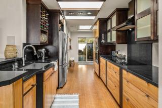 Coastal View at Torrey Pines townhouse - 6