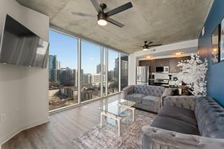 NEW 2BR High Floor Condo King Bed Free Parking Beautiful View - Atlanta - 0