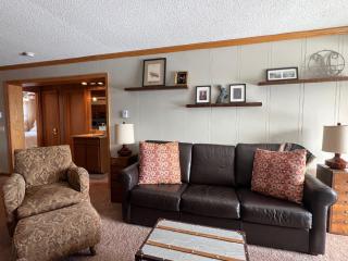 Snowcrest Condo Walking Distance to Slopes - Snowshoe - 9