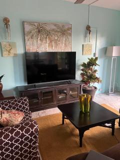 Caret Bay Tropical Retreat - - 0