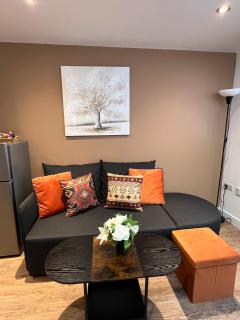 Glastonbury Sacred Vault, 1 Bedroom Aptartment Split Level, Sleeps 3 - Glastonbury - 0