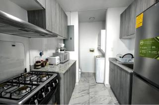 Room in Guest room - Sofa, Balcony, Sea view, Pool and RoofTop mini price - Città di Panama - 9
