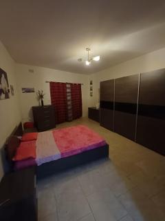 Inessa's flat - Pieta - 1