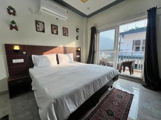 Hikers House - 2