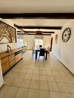 La Villa Romana - Spacieux, Confortable et Centrale - Istres - 5