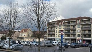 T2 neuf centre ville la tour du pin-Clim-parking-gare - 2