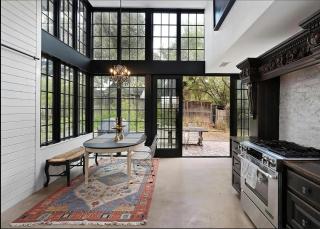 Rare Luxury Victorian Home in Downtown Austin East - Austin - 8