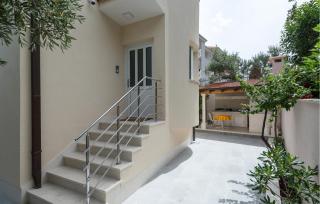1 Bedroom Stunning Apartment In Trogir - 1