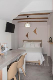 Urban Petit - Ermoupoli - 1