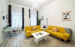 In Budapest, we would like to welcome you to our large, modern, and quiet apartment with AC and Netflix, located very near the world-famous New York Cafe - 0