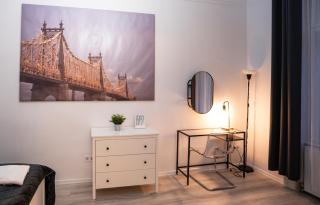 In Budapest, we would like to welcome you to our large, modern, and quiet apartment with AC and Netflix, located very near the world-famous New York Cafe - 7