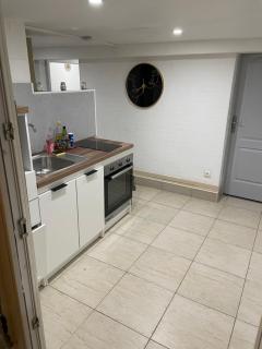 Grande chambre, Sdb partagée - Angers - 2