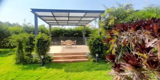 Charming Wooden Farmhouse with Large Swimming Pool - Alūr - 8