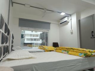 Jiya Mansion Guest house, Homestay - Guwahati - 1