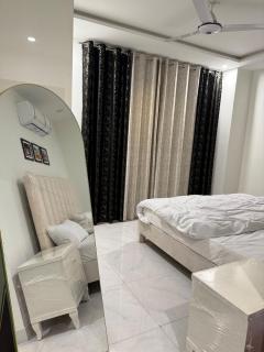 Luxury 2 Bed Apartment in Lahore - Lahore - 9