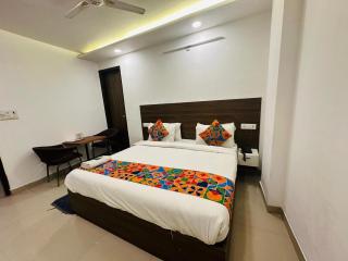 HOTEL S R PLAZAa - 6