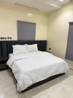 Urban Oasis 2 BEDROOM - 5