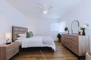 Cozy Modern 3 Bed 1 Bath Home - Pet Friendly! - 6