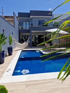 Suíte em casa familiar da Mirian com vista piscina - Niterói - 8
