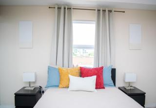 The Soul of Kingston Chic 2BR Condo with Pool and GYM - Kingston - 1