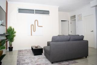 The Soul of Kingston Chic 2BR Condo with Pool and GYM - Kingston - 7
